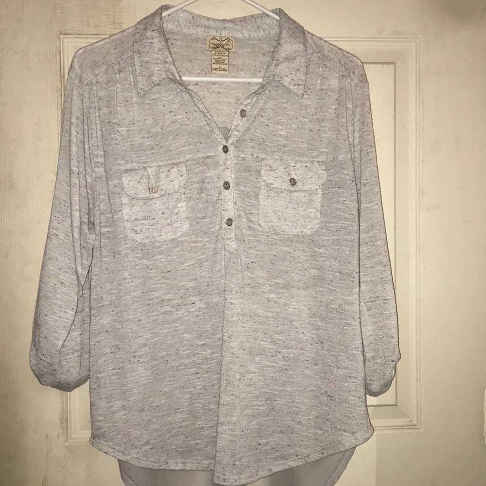 Gray top